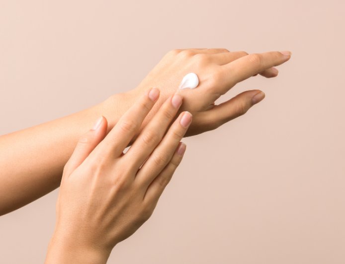 Winter Skincare for Hands & Feet – Nail Salon Tips for Hydrated Skin